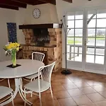 Grande Maison 10 Pers Vallee Du Lot Avec Piscine Et Terrain De Petanque *