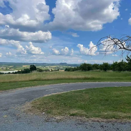Grande Maison 10 Pers Vallee Du Lot Avec Piscine Et Terrain De Petanque