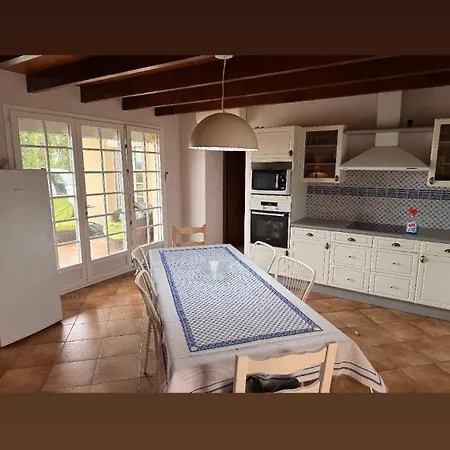 Grande Maison 10 Pers Vallee Du Lot Avec Piscine Et Terrain De Petanque Monsegur (Lot-et-Garonne)