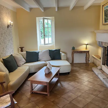 Grande Maison 10 Pers Vallee Du Lot Avec Piscine Et Terrain De Petanque